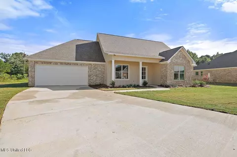 Exterior - 116 Trace Pointe Pl, Clinton, MS 39056 photo 4 of 8