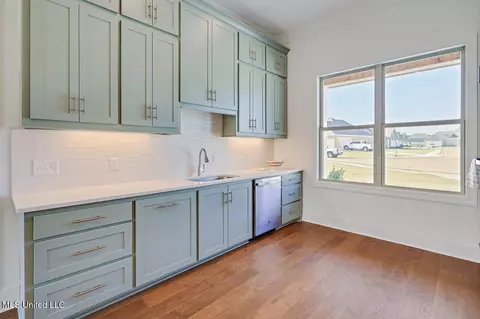 Kitchen - 116 Trace Pointe Pl, Clinton, MS 39056 photo 1 of 2