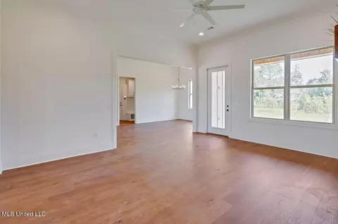 Living - 116 Trace Pointe Pl, Clinton, MS 39056 photo 3 of 4