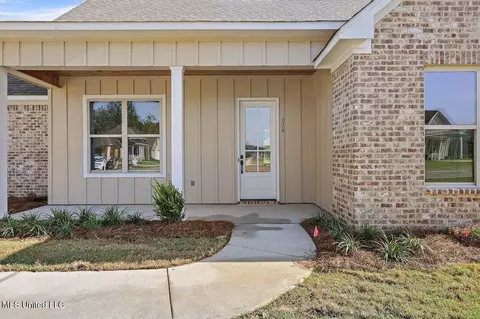 Exterior - 116 Trace Pointe Pl, Clinton, MS 39056 photo 2 of 8