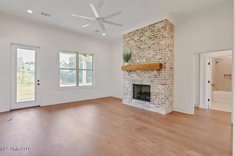 Living - 116 Trace Pointe Pl, Clinton, MS 39056 photo 1 of 4