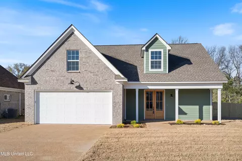 1297 Grove Park Office Dr, Hernando, MS 38632