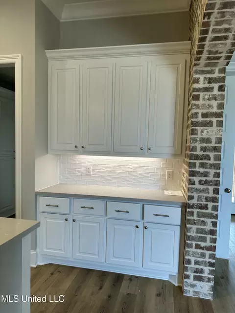 Kitchen - 302 Chapel Crest Cv, Madison, MS 39110 photo 1 of 3