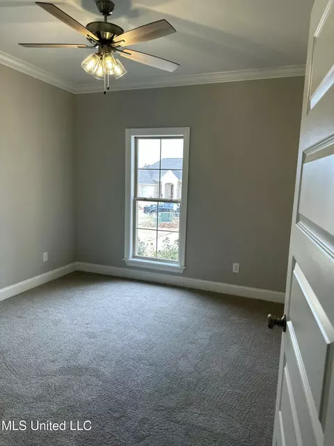 Bedroom - 302 Chapel Crest Cv, Madison, MS 39110 photo 2 of 3