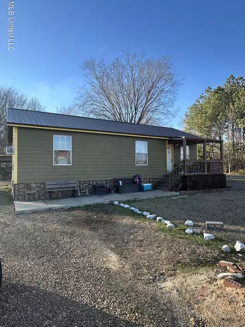 315 Kirby Ave, Pelahatchie, MS 39145
