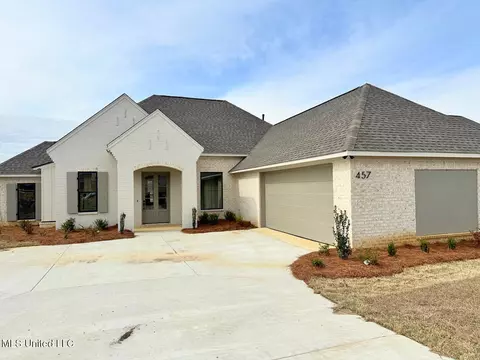 457 Aurora Cir, Canton, MS 39046
