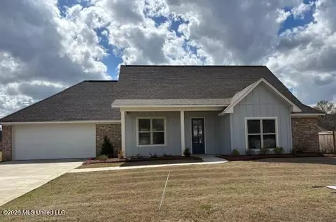 107 Trace Pointe Pl, Clinton, MS 39056