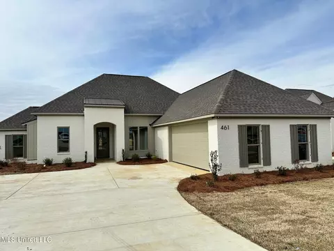 461 Aurora Cir, Canton, MS 39046