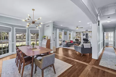 Dining - 3739 Montrose Cir, Jackson, MS 39216 photo 3 of 3