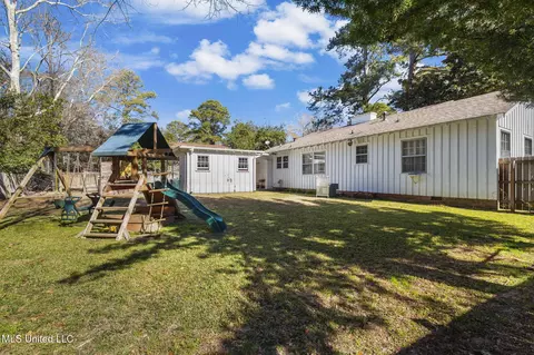 Exterior - 3739 Montrose Cir, Jackson, MS 39216 photo 11 of 11