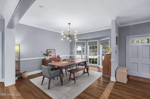 Dining - 3739 Montrose Cir, Jackson, MS 39216 photo 1 of 3