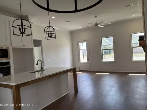 Living - 114 Trace Pointe Pl, Clinton, MS 39056 photo 2 of 3