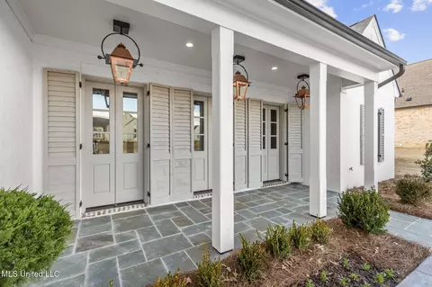 228 Parke Dr, Ridgeland, MS 39157