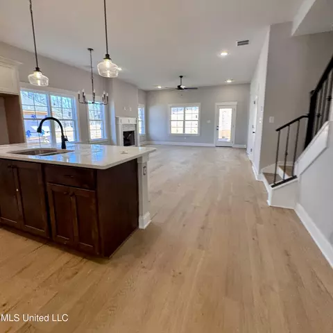 1192 Creekside Ln, Hernando, MS 38632 photo 5