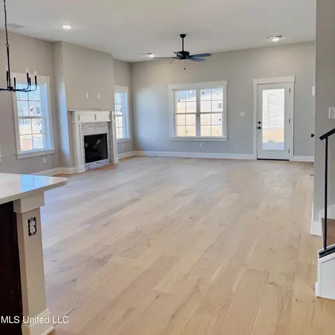 1192 Creekside Ln, Hernando, MS 38632 photo 9