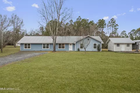 14465 Lumpkin Rd, Gulfport, MS 39503