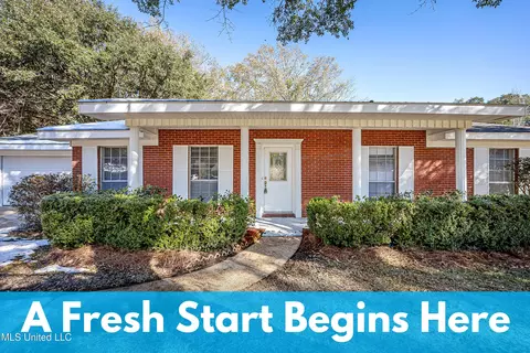 1508 Seacliffe Dr, Gautier, MS 39553