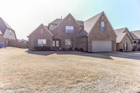 8637 S Trinity Park Dr, Olive Branch, MS 38654 photo 2