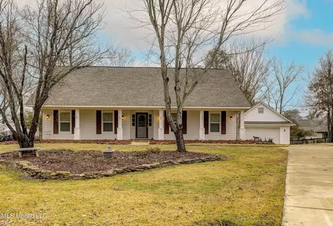 123 Oak Ridge Cir, Madison, MS 39110