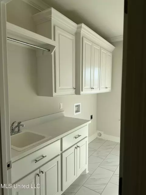493 Aurora Cir, Canton, MS 39046 photo 7