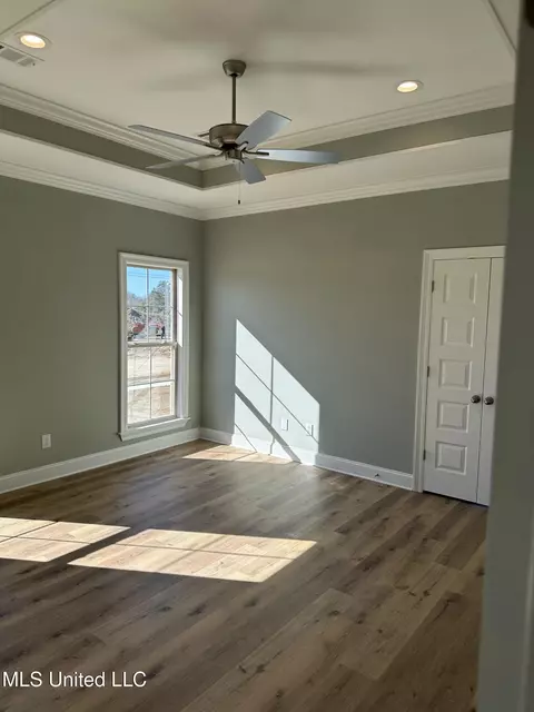 493 Aurora Cir, Canton, MS 39046 photo 10
