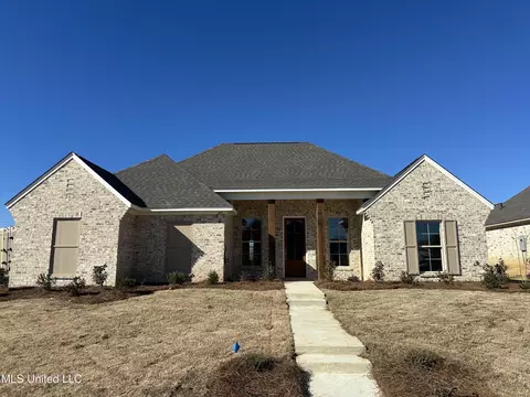 493 Aurora Cir, Canton, MS 39046