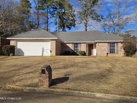 539 Winnwood, Jackson, MS 39212