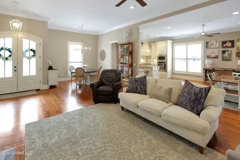 112 Brisco St, Madison, MS 39110 photo 9