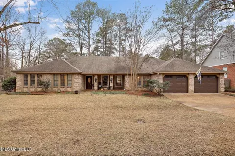 103 Countrywood Cir, Clinton, MS 39056