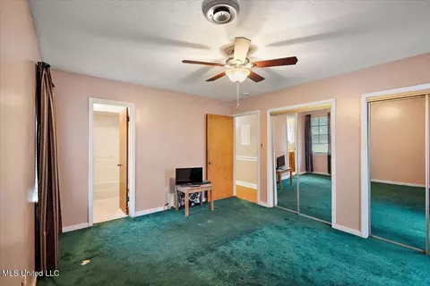 Bedroom - 1227 Deerfield Ln, Jackson, MS 39211 photo 2 of 4