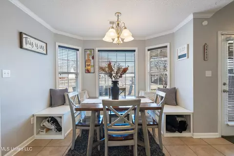 Dining - 1016 Deer Creek Dr, Hernando, MS 38632 photo 1 of 2