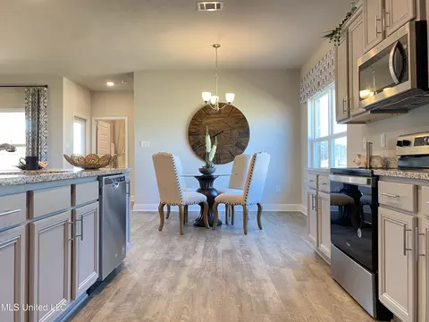 8008 Crawford Dr, Long Beach, MS 39560 photo 13
