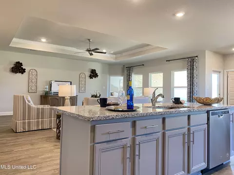 8008 Crawford Dr, Long Beach, MS 39560 photo 12