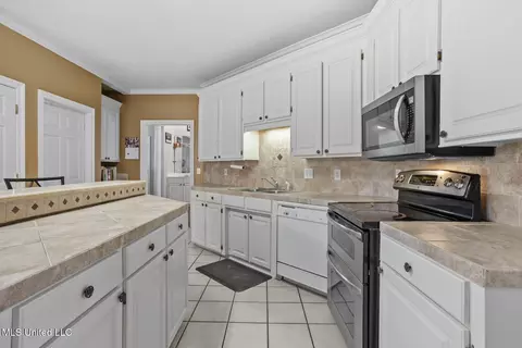 102 Sawgrass Cv Cv, Canton, MS 39046 photo 10