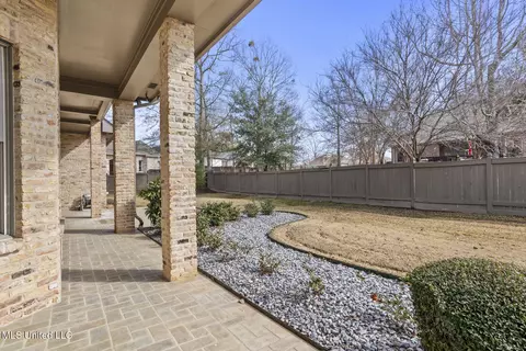 Exterior - 403 Heritage Pl, Flowood, MS 39232 photo 5 of 6