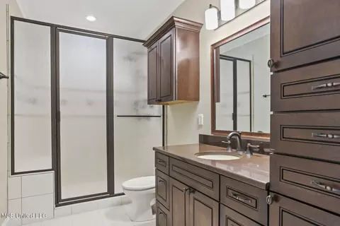 Bath - 403 Heritage Pl, Flowood, MS 39232 photo 5 of 7