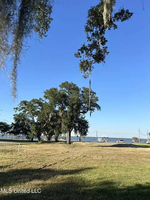 Engman Avenue, Bay Saint Louis, MS 39520