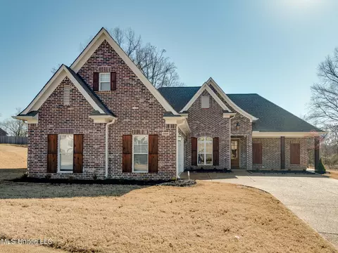 3748 Madison Ridge Dr, Hernando, MS 38632