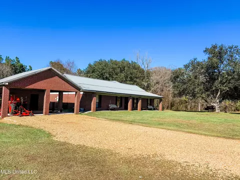 Exterior - 21 Cozy Corner Rd, Wiggins, MS 39577 photo 1 of 5