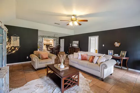 Living - 21 Cozy Corner Rd, Wiggins, MS 39577 photo 1 of 3