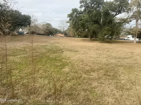 lot4 E Diamondhead Dr, Diamondhead, MS 39525