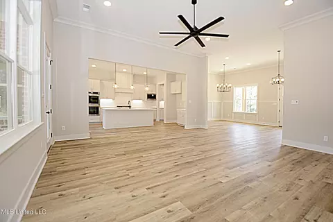 8229 Milne Way, Hernando, MS 38632 photo 9
