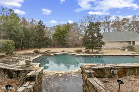 Exterior - 118 Chantilly Dr, Madison, MS 39110 photo 7 of 11