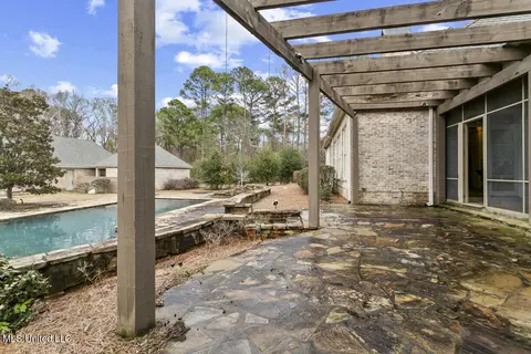 Exterior - 118 Chantilly Dr, Madison, MS 39110 photo 8 of 11
