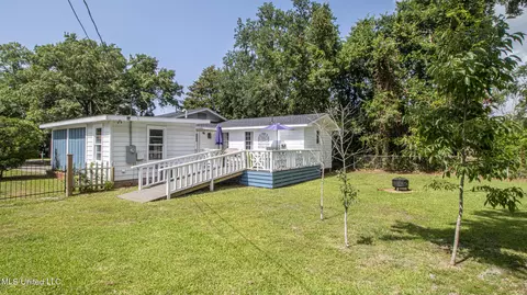 Exterior - 2003 W 2nd St, Long Beach, MS 39560 photo 6 of 6