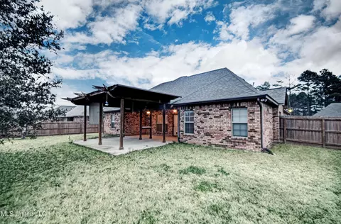 Exterior - 113 Buckhead Dr, Madison, MS 39110 photo 5 of 8