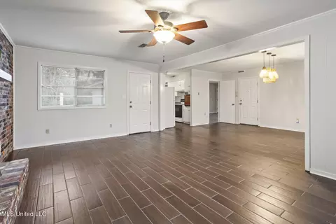 Living - 1312 Springdale Dr, Jackson, MS 39211 photo 6 of 6
