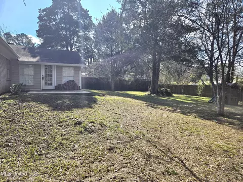 Exterior - 43 Quail Ln, Brandon, MS 39042 photo 10 of 11