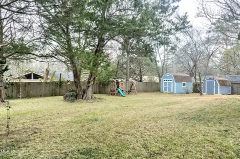 Exterior - 43 Quail Ln, Brandon, MS 39042 photo 7 of 11