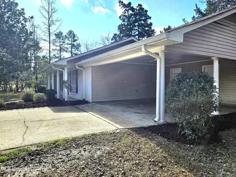 Exterior - 43 Quail Ln, Brandon, MS 39042 photo 4 of 11